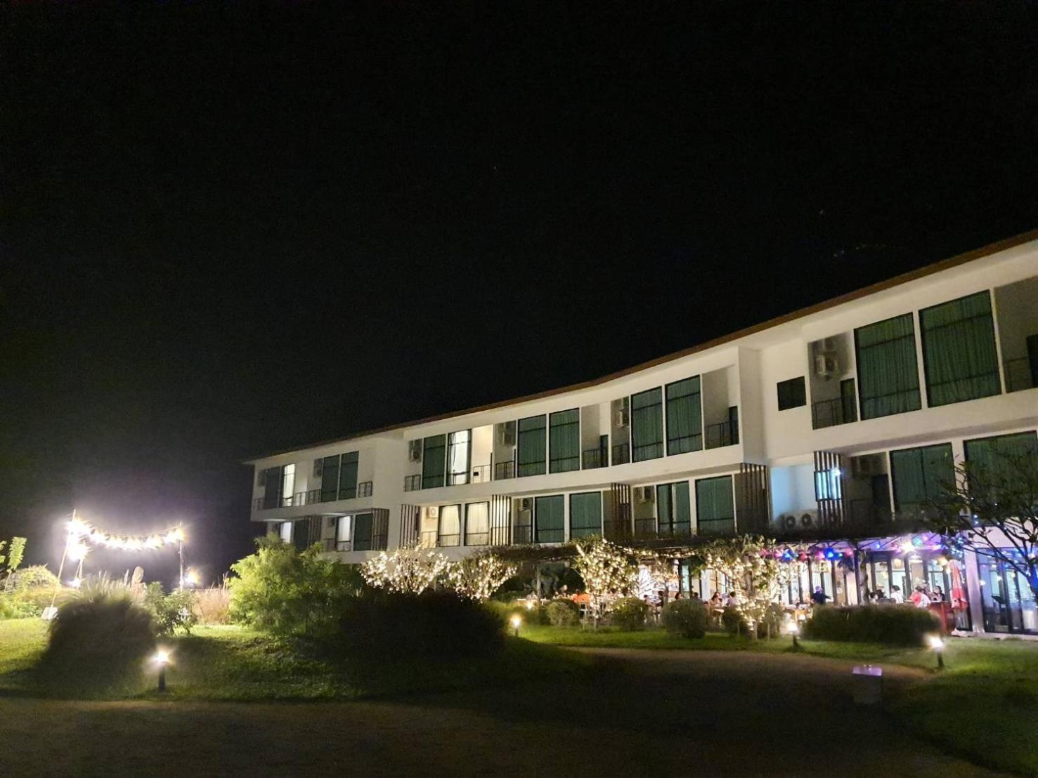 The Beach Resort & Residence - Sha Plus Pathiu Экстерьер фото
