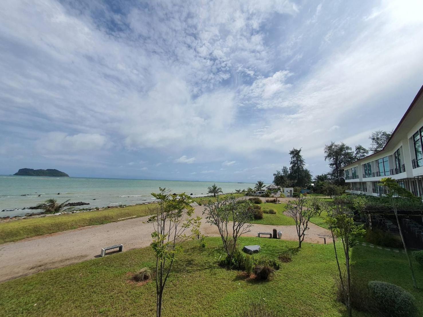 The Beach Resort & Residence - Sha Plus Pathiu Экстерьер фото