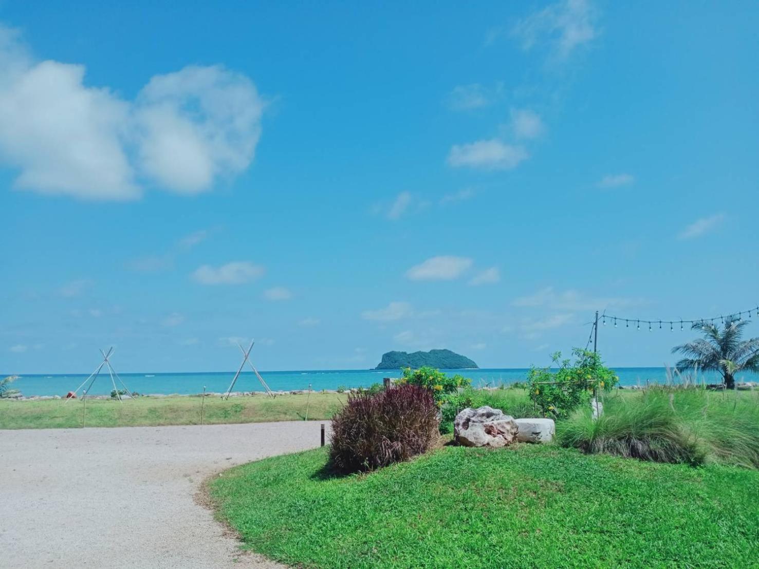 The Beach Resort & Residence - Sha Plus Pathiu Экстерьер фото