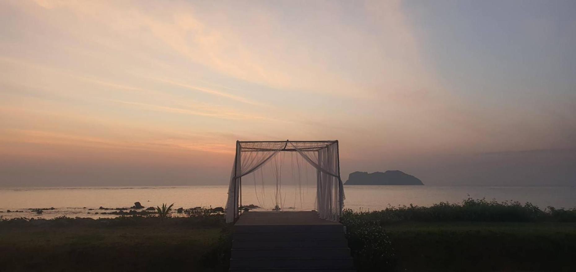 The Beach Resort & Residence - Sha Plus Pathiu Экстерьер фото