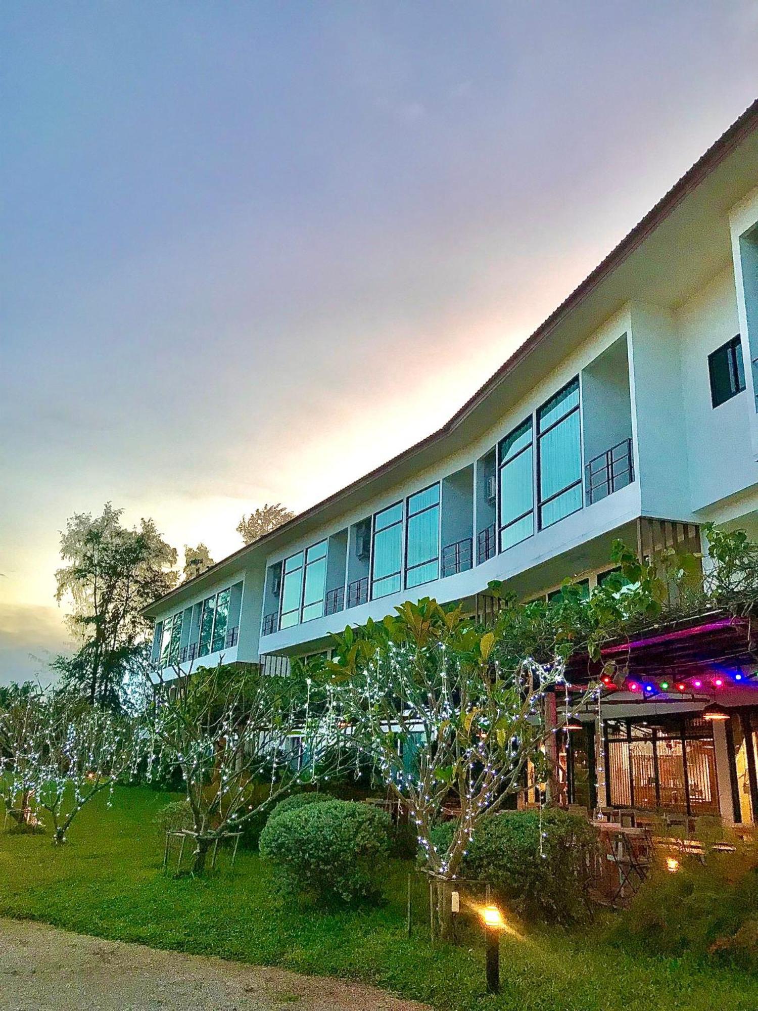 The Beach Resort & Residence - Sha Plus Pathiu Экстерьер фото